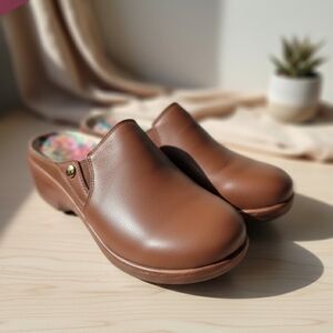 Alegria SERENITI Size 39 Aged Cognac Clog Mule